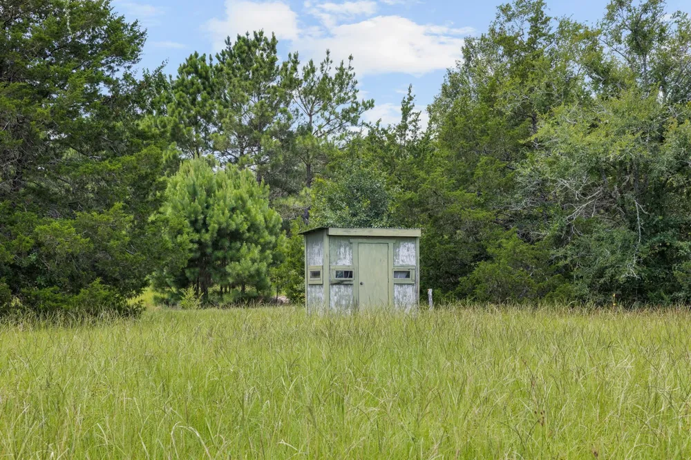 3941 County Road 219 Anderson, TX 77830