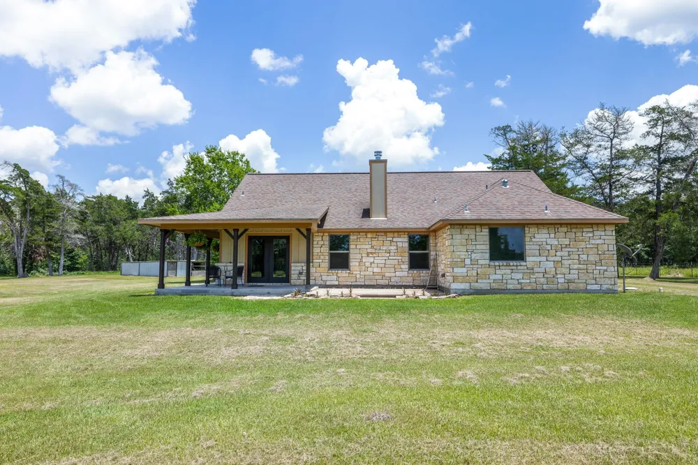 3941 County Road 219 Anderson, TX 77830