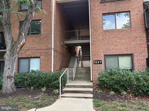 1227 GEMINI DRIVE #C