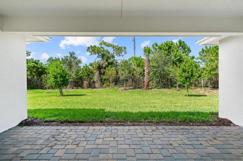 4090 Tower Pointe Way Vero Beach, FL 32967