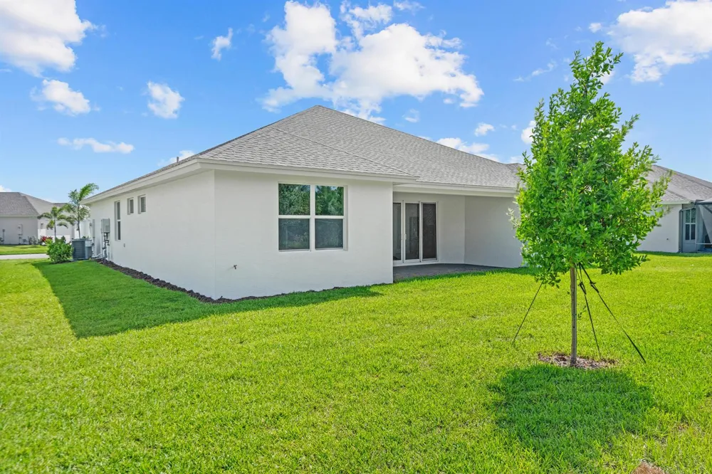 4090 Tower Pointe Way Vero Beach, FL 32967