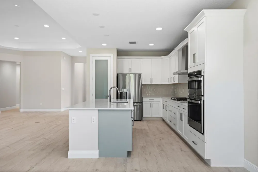4090 Tower Pointe Way Vero Beach, FL 32967