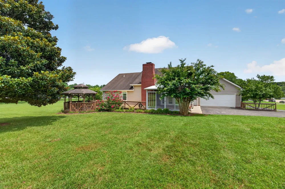 4007 Old Rock Island Rd Rock Island, TN 38581