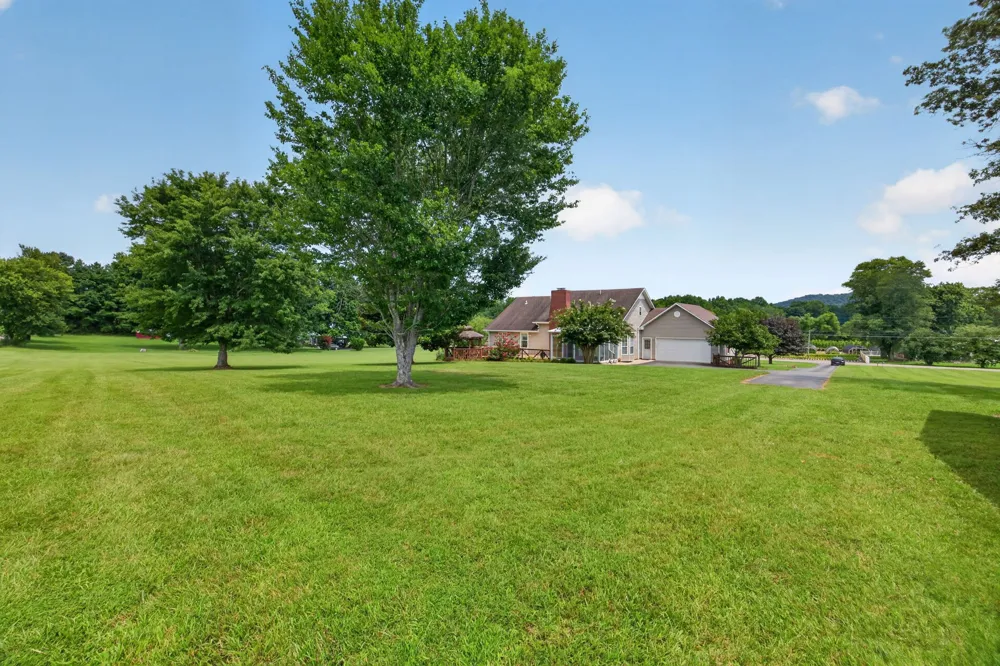 4007 Old Rock Island Rd Rock Island, TN 38581