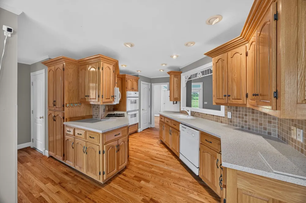 4007 Old Rock Island Rd Rock Island, TN 38581