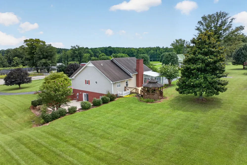 4007 Old Rock Island Rd Rock Island, TN 38581