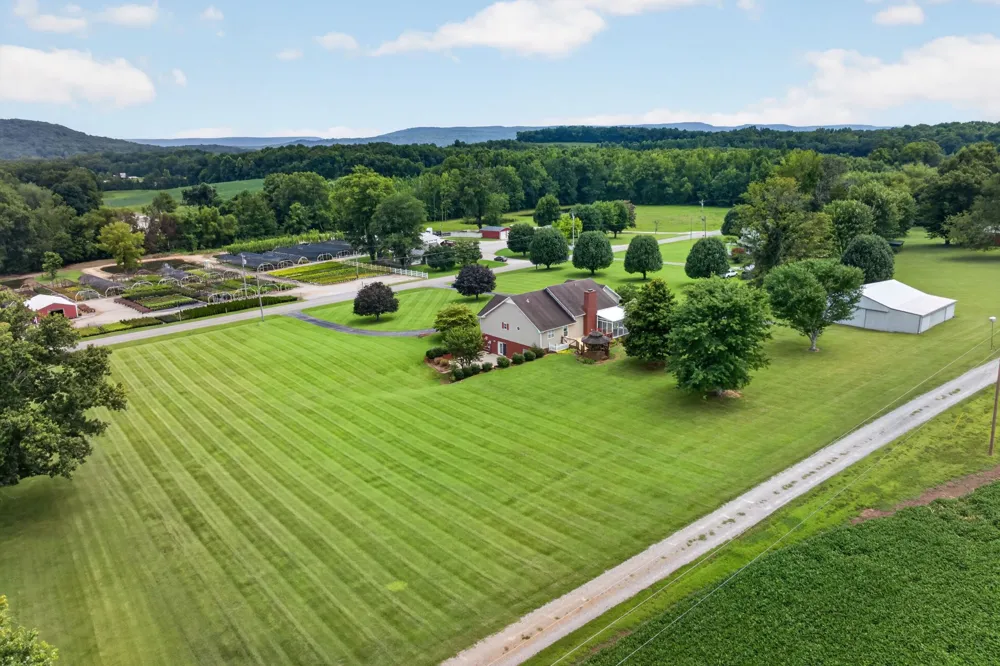 4007 Old Rock Island Rd Rock Island, TN 38581
