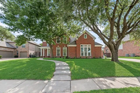 404 Parkside Court