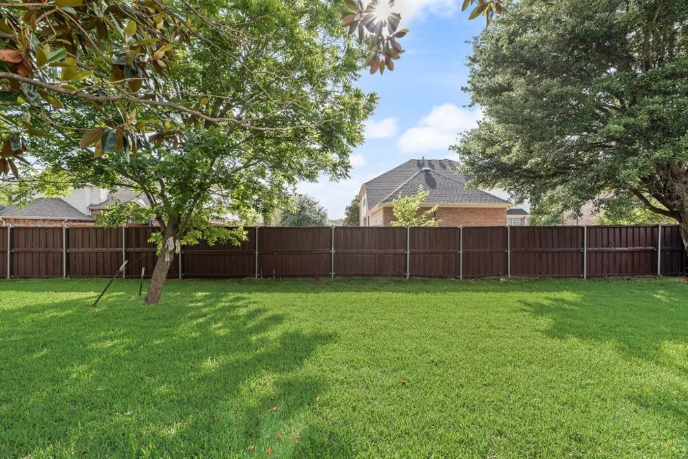 404 Parkside Court Murphy, TX 75094