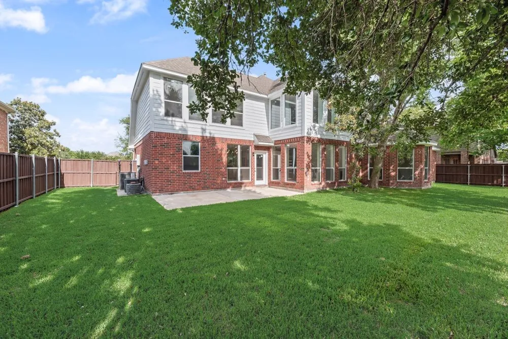 404 Parkside Court Murphy, TX 75094