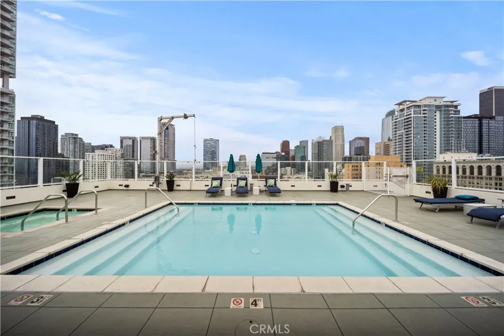 939 S Broadway Los Angeles, CA 90015