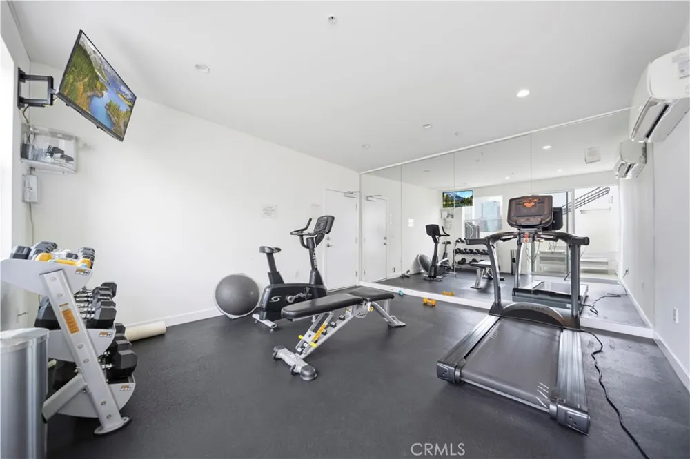 939 S Broadway Los Angeles, CA 90015