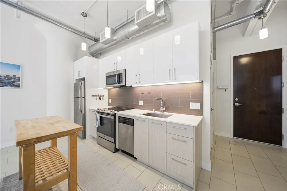 939 S Broadway Los Angeles, CA 90015