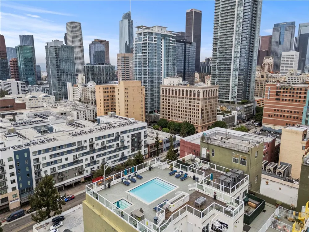 939 S Broadway Los Angeles, CA 90015