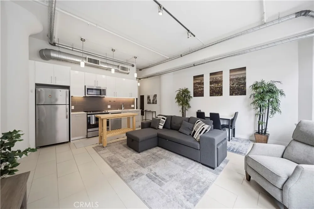 939 S Broadway Los Angeles, CA 90015