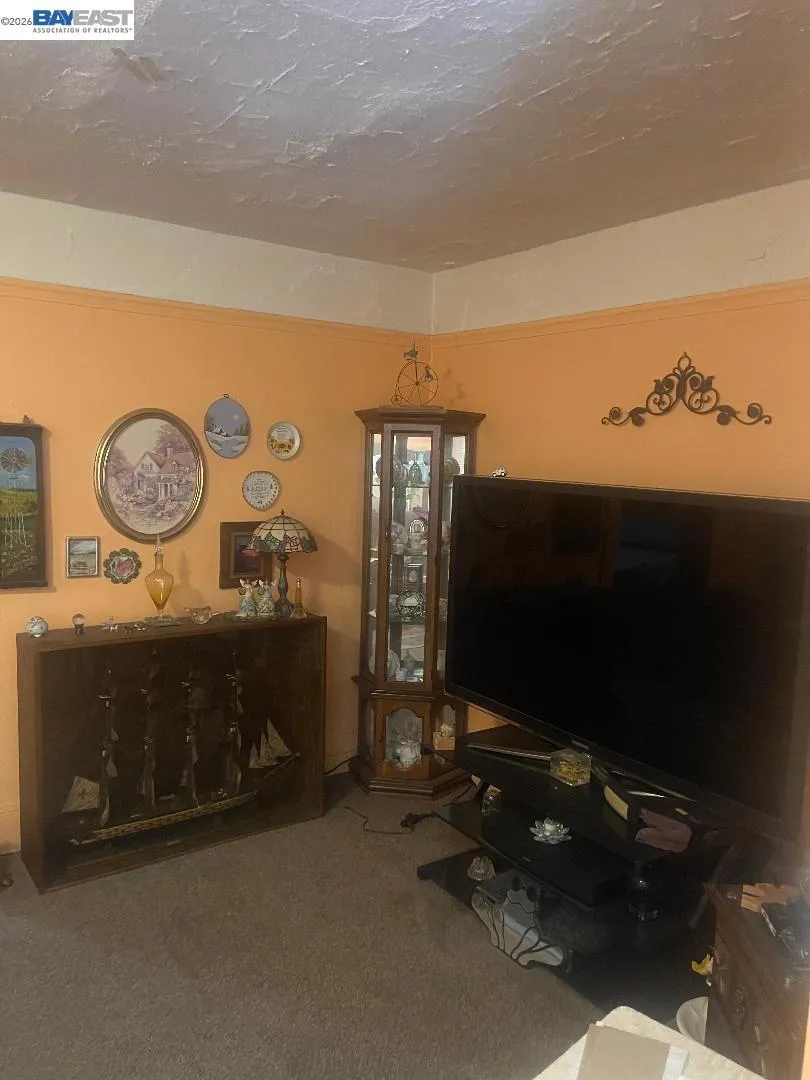 656 Juana Ave San Leandro, CA 94577