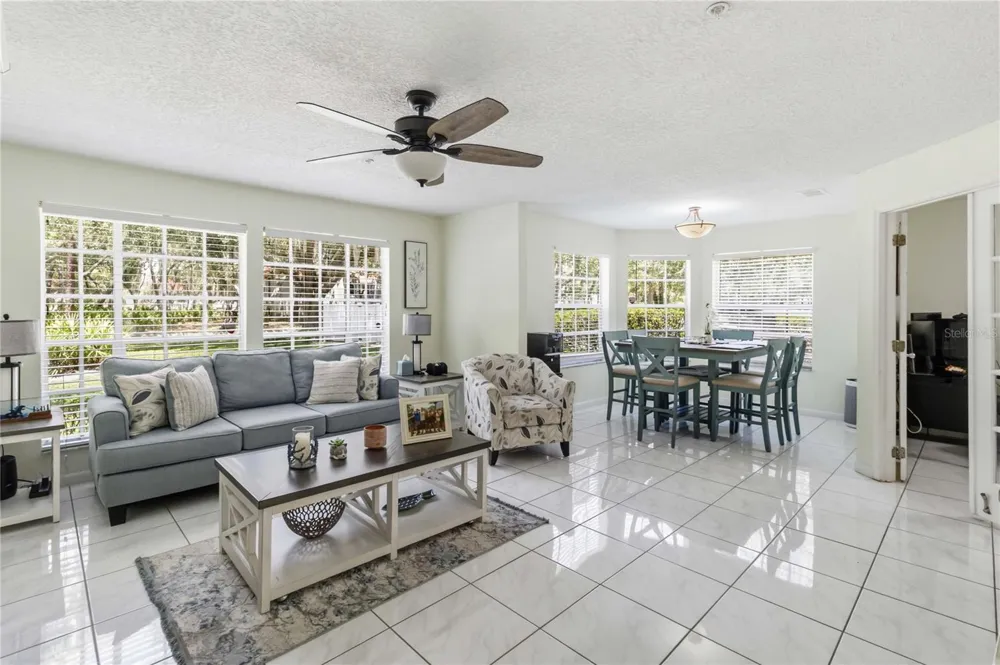 1141 EXCELLER CT. #105 Casselberry, FL 32707
