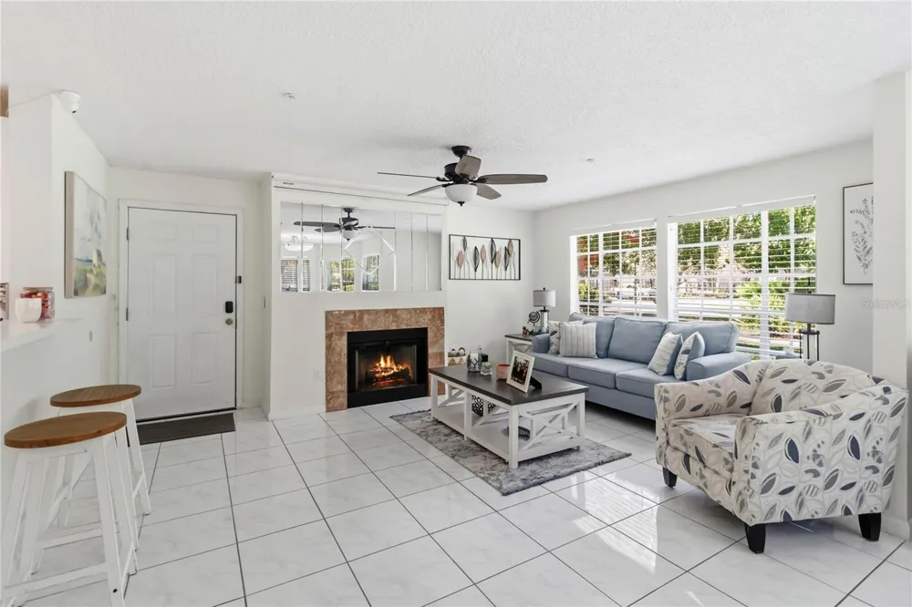 1141 EXCELLER CT. #105 Casselberry, FL 32707