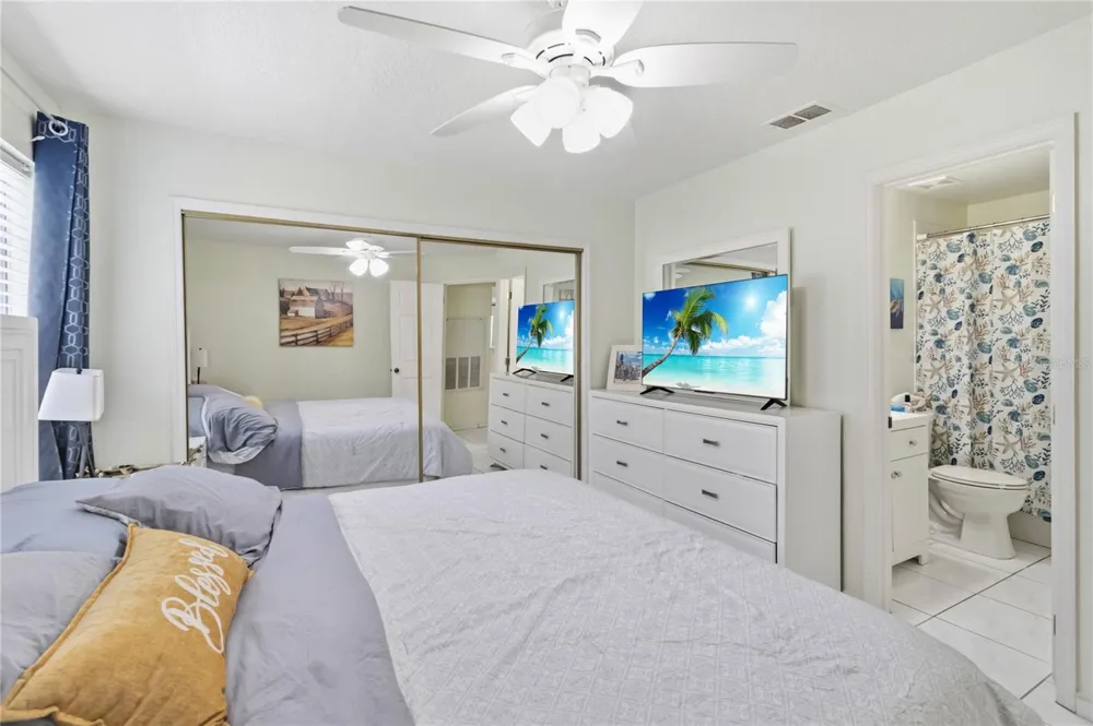 1141 EXCELLER CT. #105 Casselberry, FL 32707