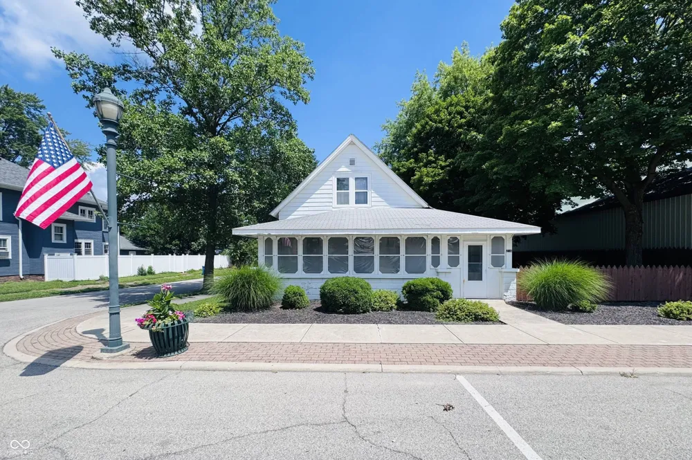 216 W Main Street Arcadia, IN 46030