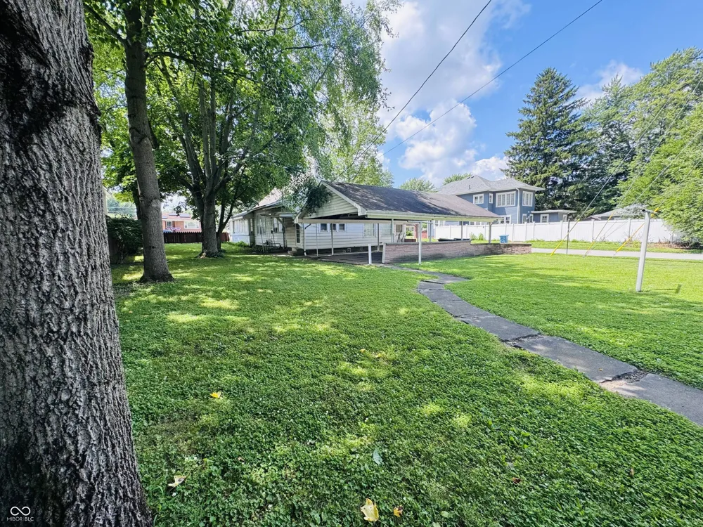 216 W Main Street Arcadia, IN 46030