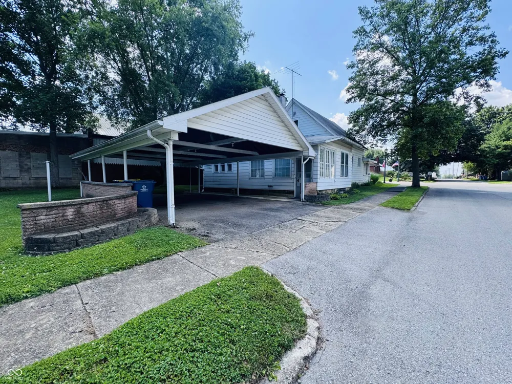 216 W Main Street Arcadia, IN 46030