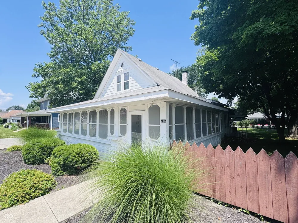 216 W Main Street Arcadia, IN 46030