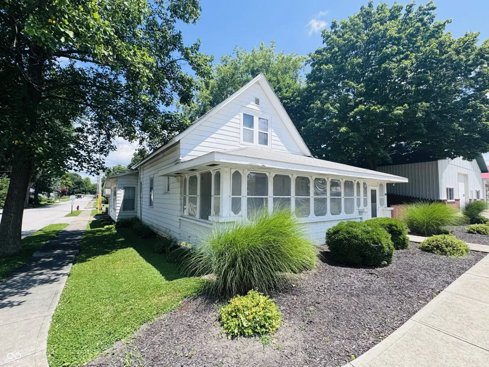 216 W Main Street Arcadia, IN 46030