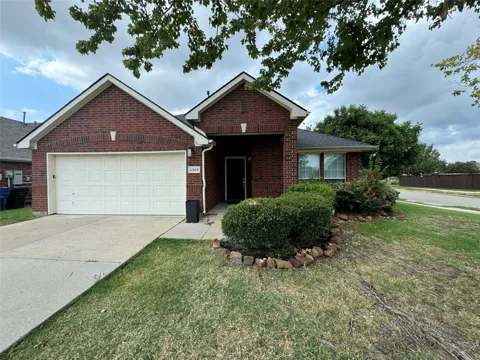 2303 Mackinac Drive