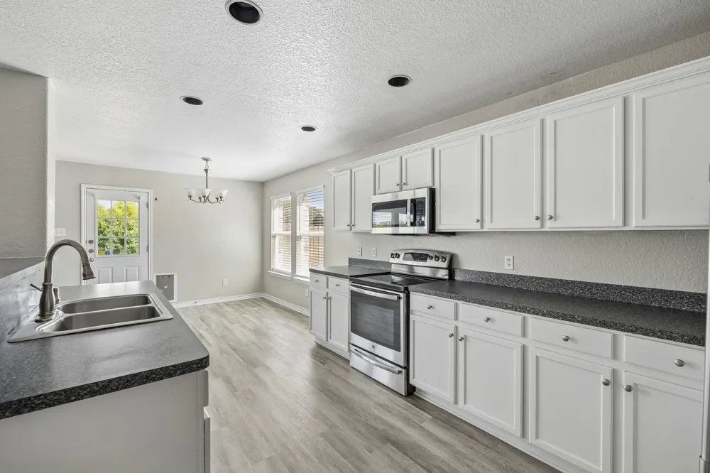 3924 Estrella Court Fort Worth, TX 76106
