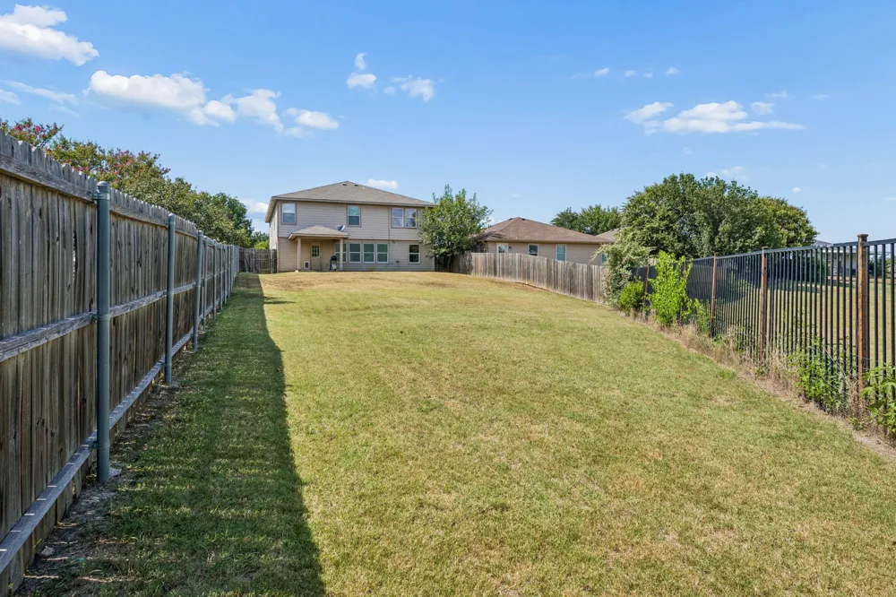 3924 Estrella Court Fort Worth, TX 76106
