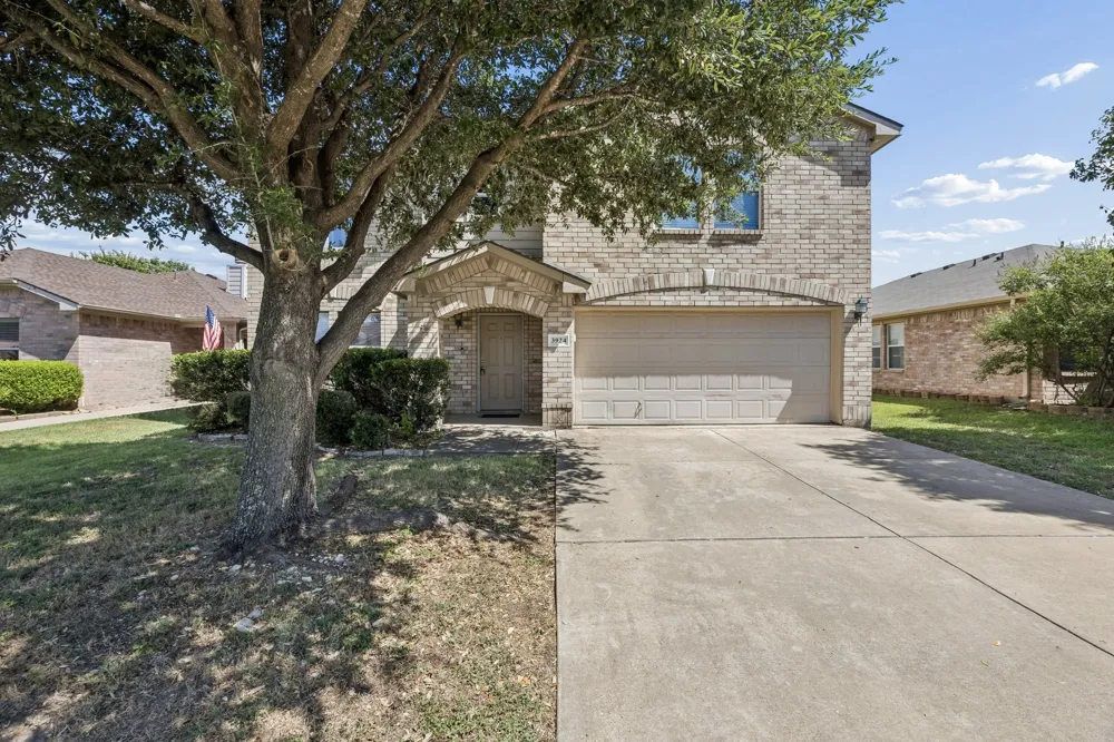 3924 Estrella Court Fort Worth, TX 76106