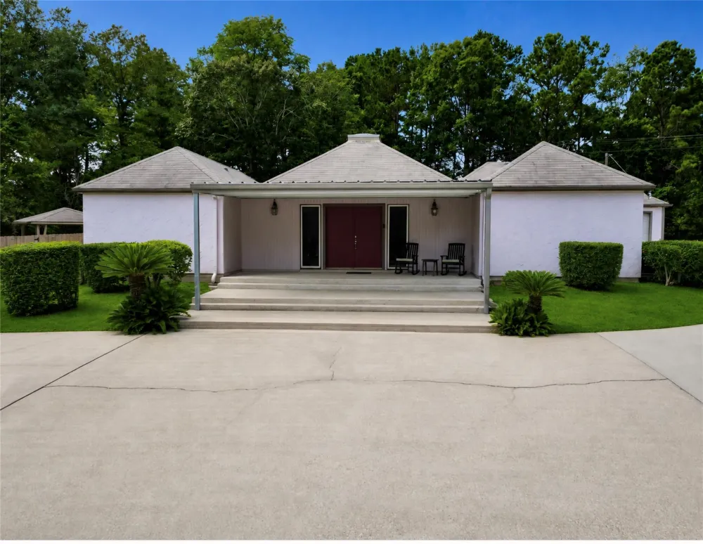 128 County Road 185 Jasper, TX 75951