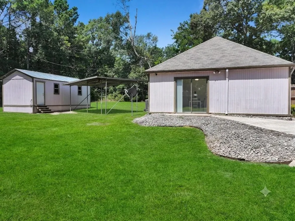 128 County Road 185 Jasper, TX 75951