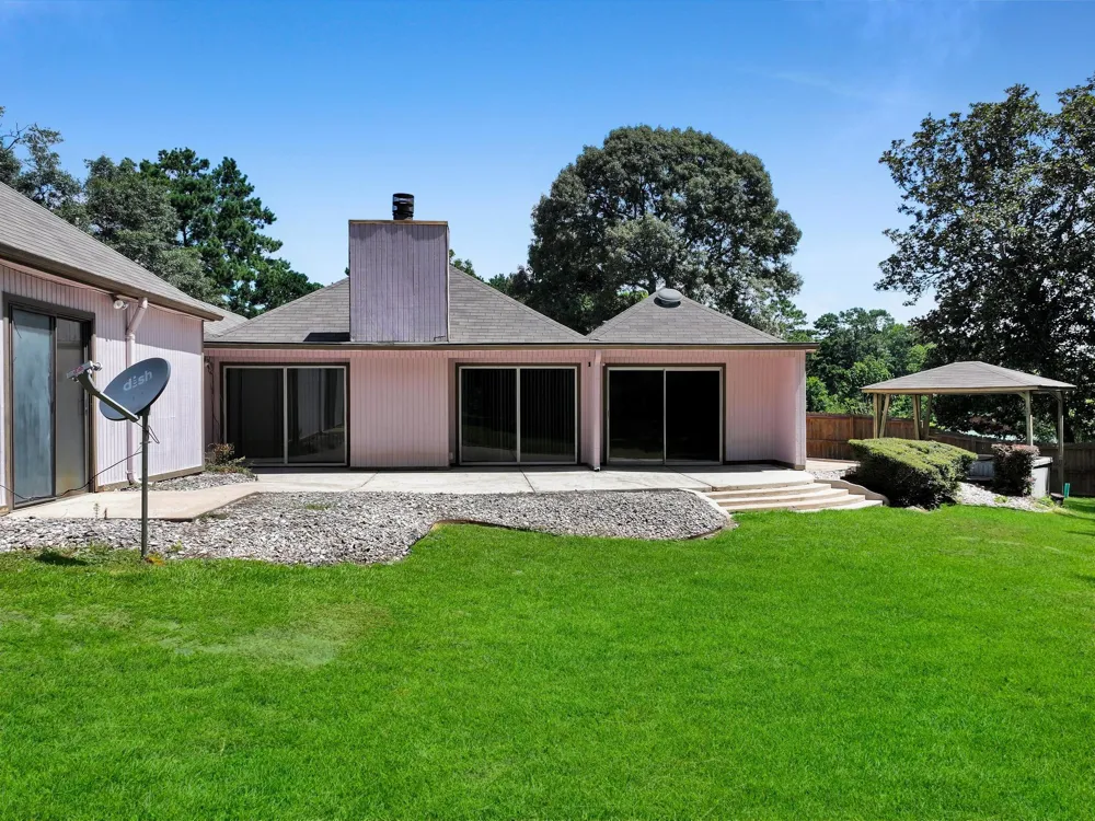 128 County Road 185 Jasper, TX 75951