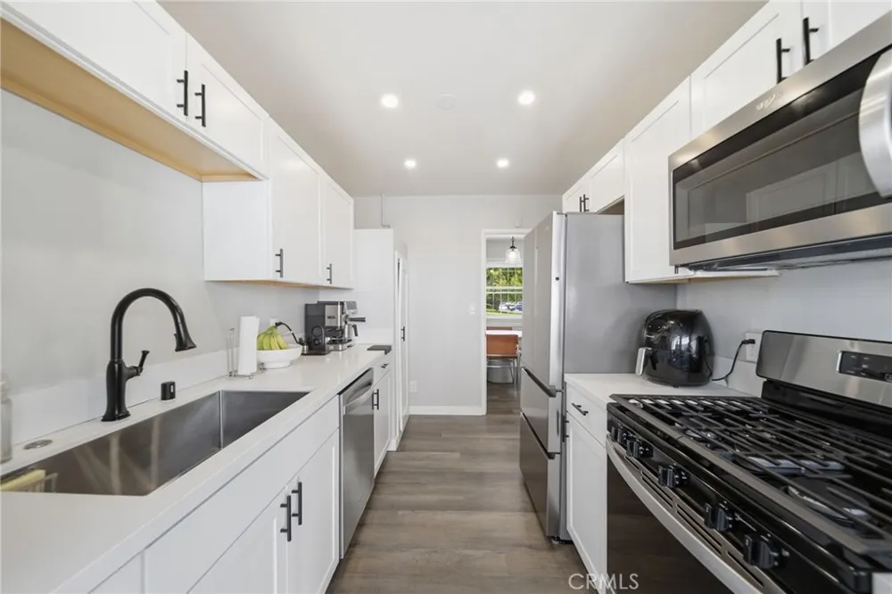 5651 Clemson Street Los Angeles, CA 90016