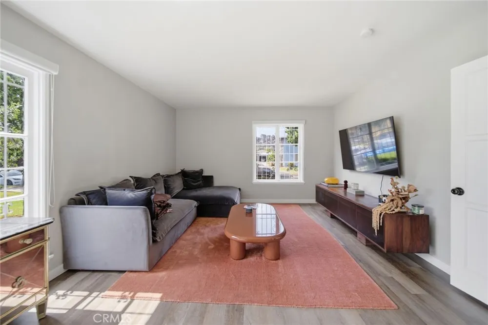 5651 Clemson Street Los Angeles, CA 90016