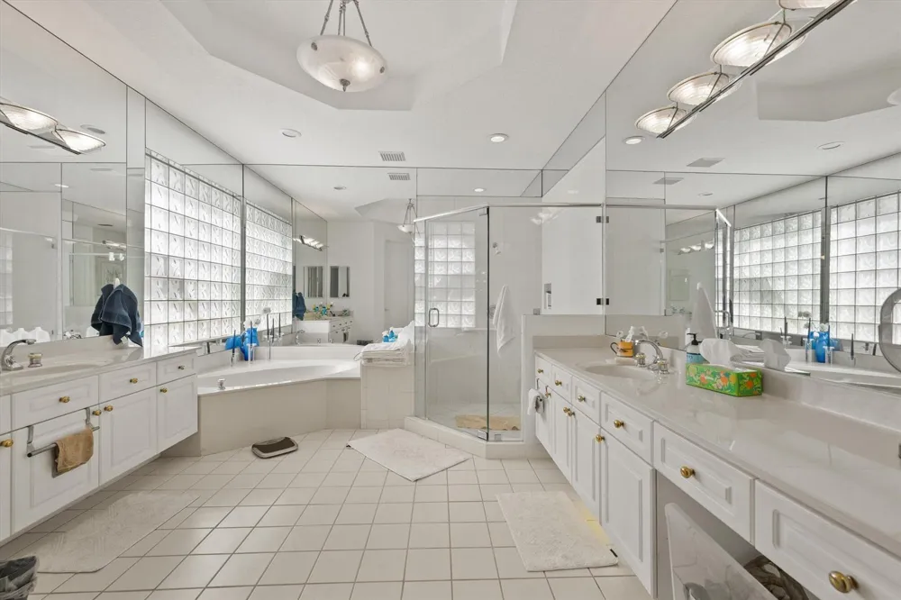 10499 Laurel Estates Lane Lake Worth, FL 33449