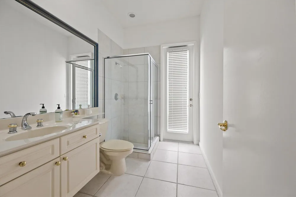 10499 Laurel Estates Lane Lake Worth, FL 33449