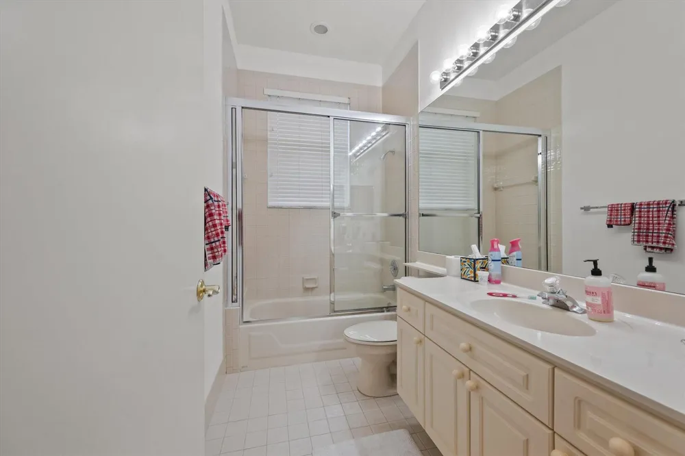 10499 Laurel Estates Lane Lake Worth, FL 33449