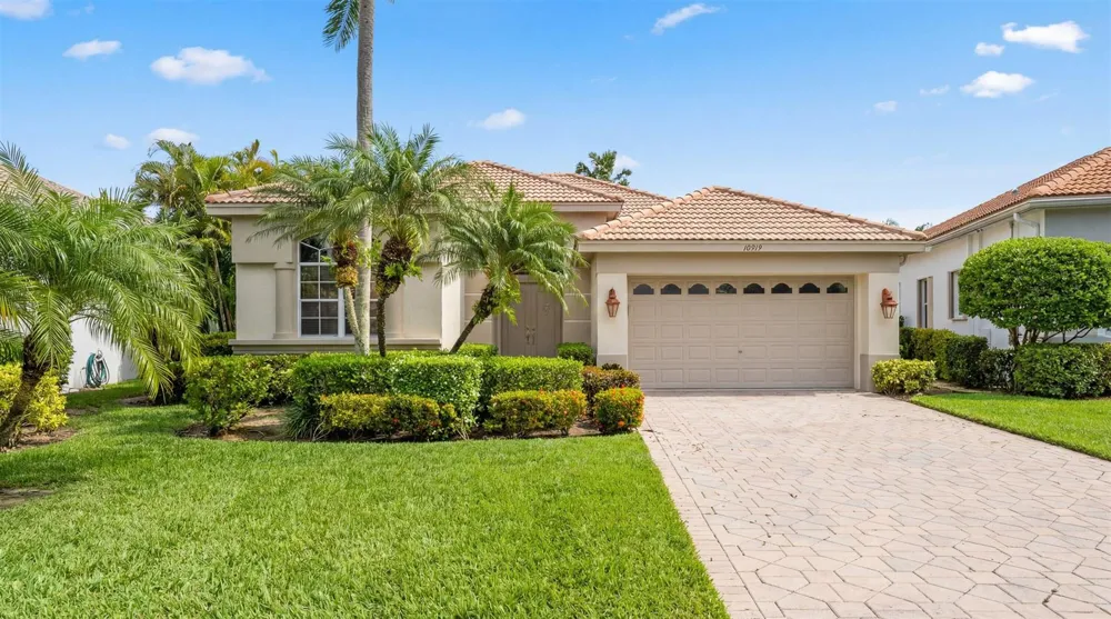 10499 Laurel Estates Lane Lake Worth, FL 33449