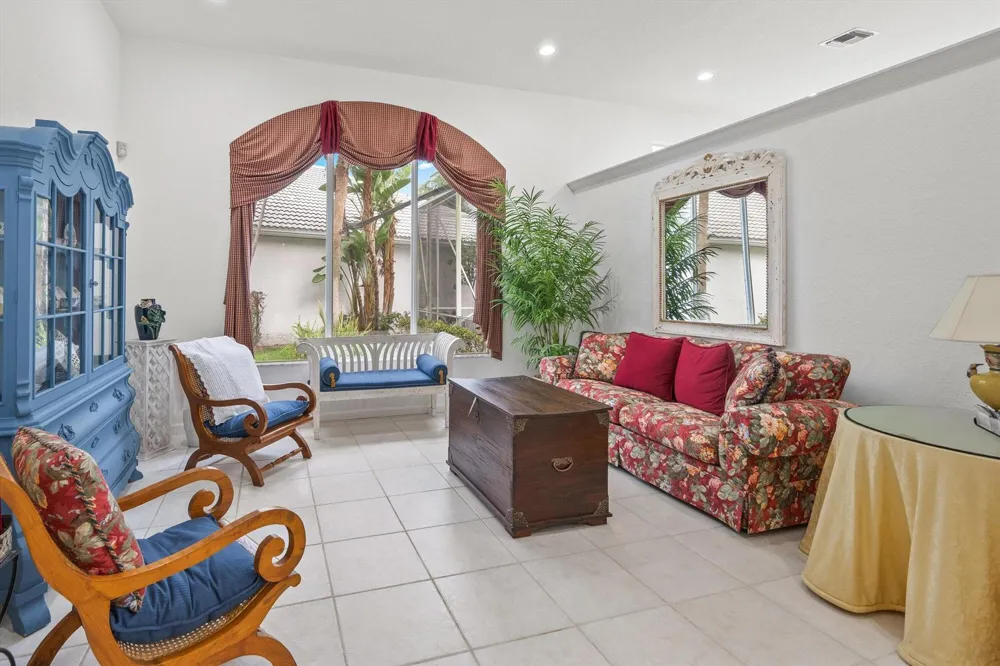 10499 Laurel Estates Lane Lake Worth, FL 33449