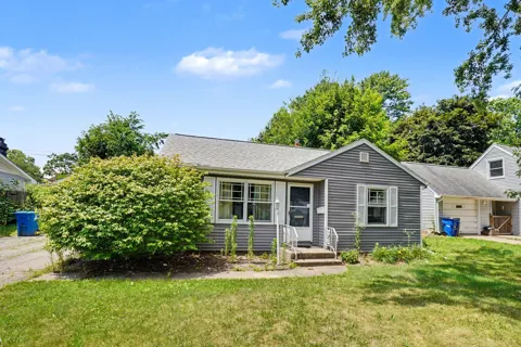 121 Ridgeway Drive