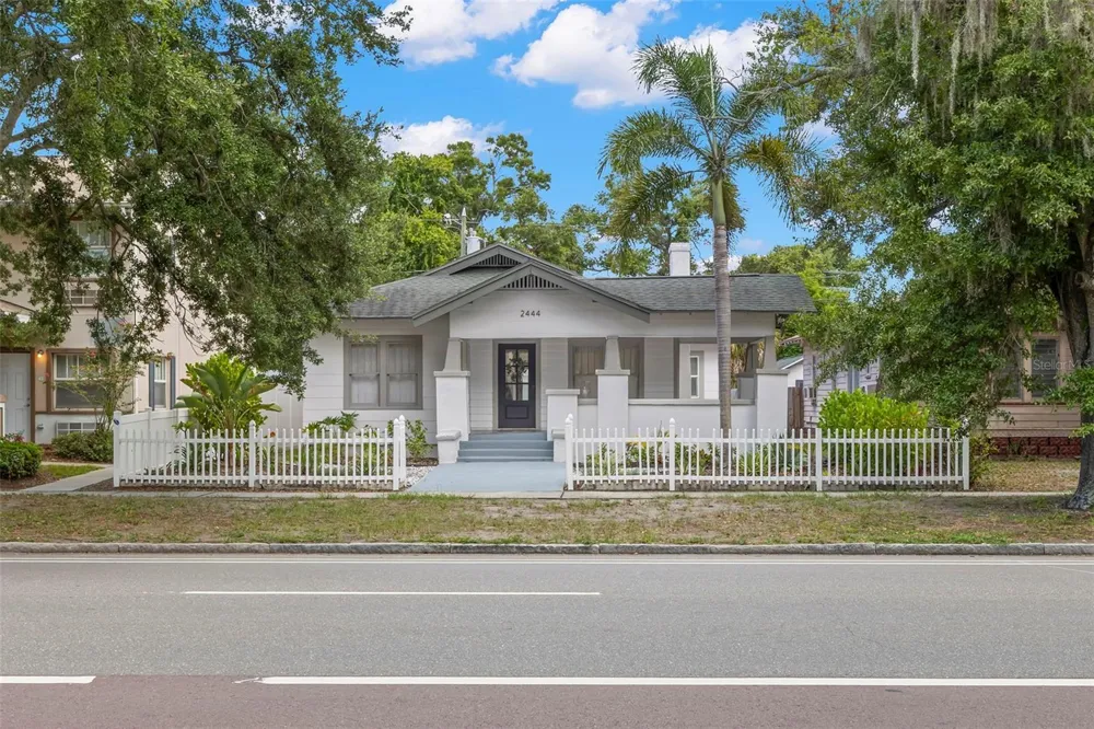 2444 1ST AVENUE S St Petersburg, FL 33712