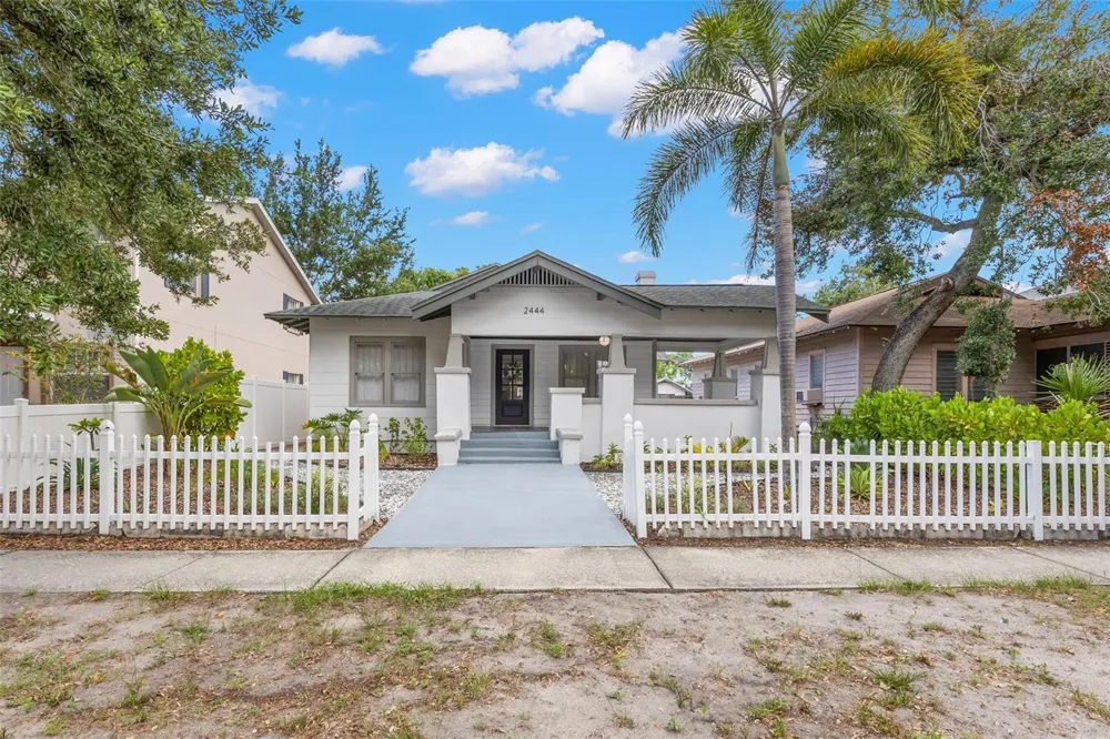 2444 1ST AVENUE S St Petersburg, FL 33712