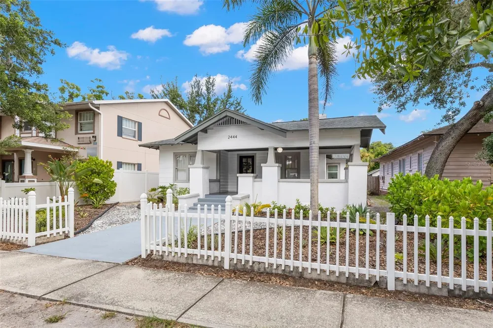 2444 1ST AVENUE S St Petersburg, FL 33712