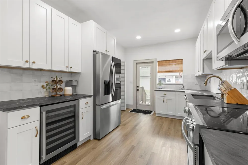 2444 1ST AVENUE S St Petersburg, FL 33712
