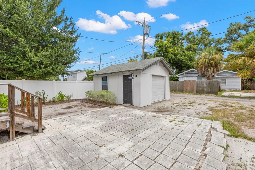 2444 1ST AVENUE S St Petersburg, FL 33712