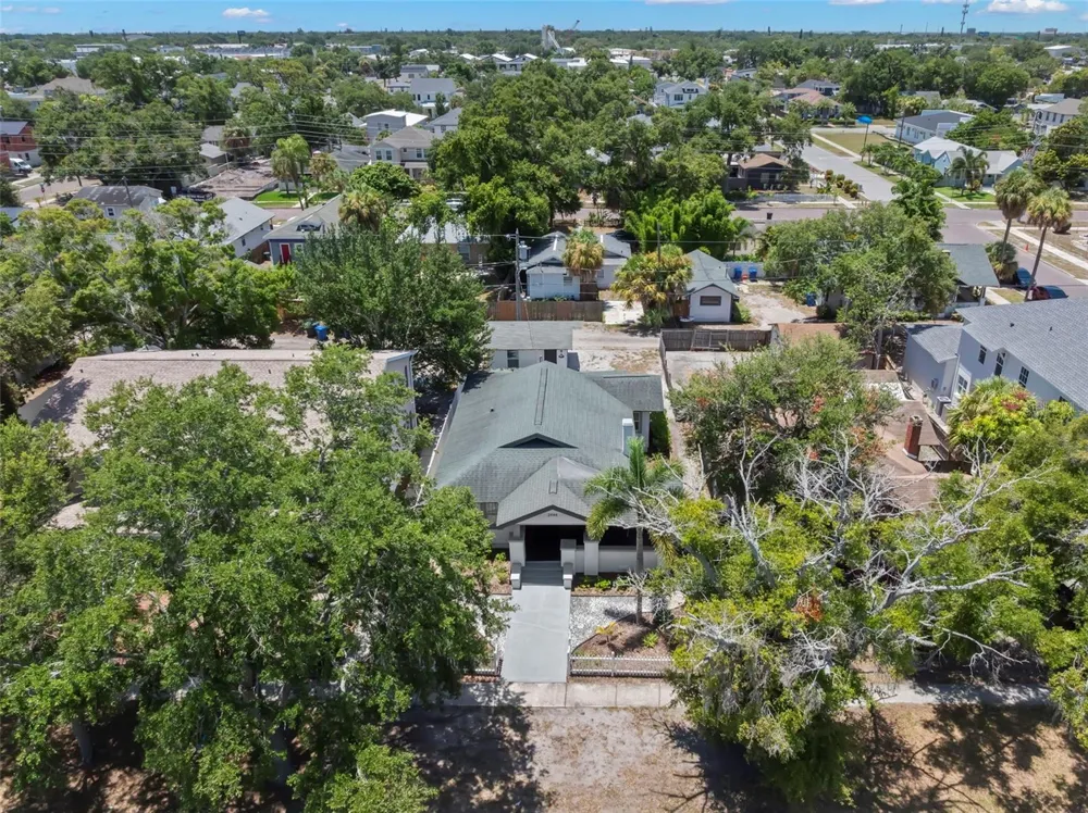 2444 1ST AVENUE S St Petersburg, FL 33712