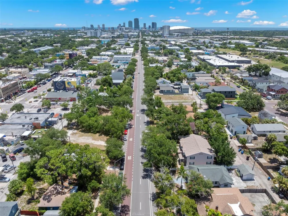 2444 1ST AVENUE S St Petersburg, FL 33712